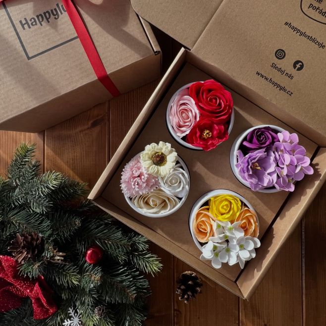 ✨ Vánoce jsou časem radosti, překvapení a krásných dárků. S našimi originálními dárkovými krabičkami Happylu vykouzlíš...